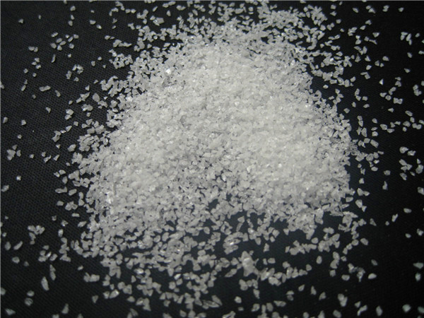 白色金刚砂耐磨砂